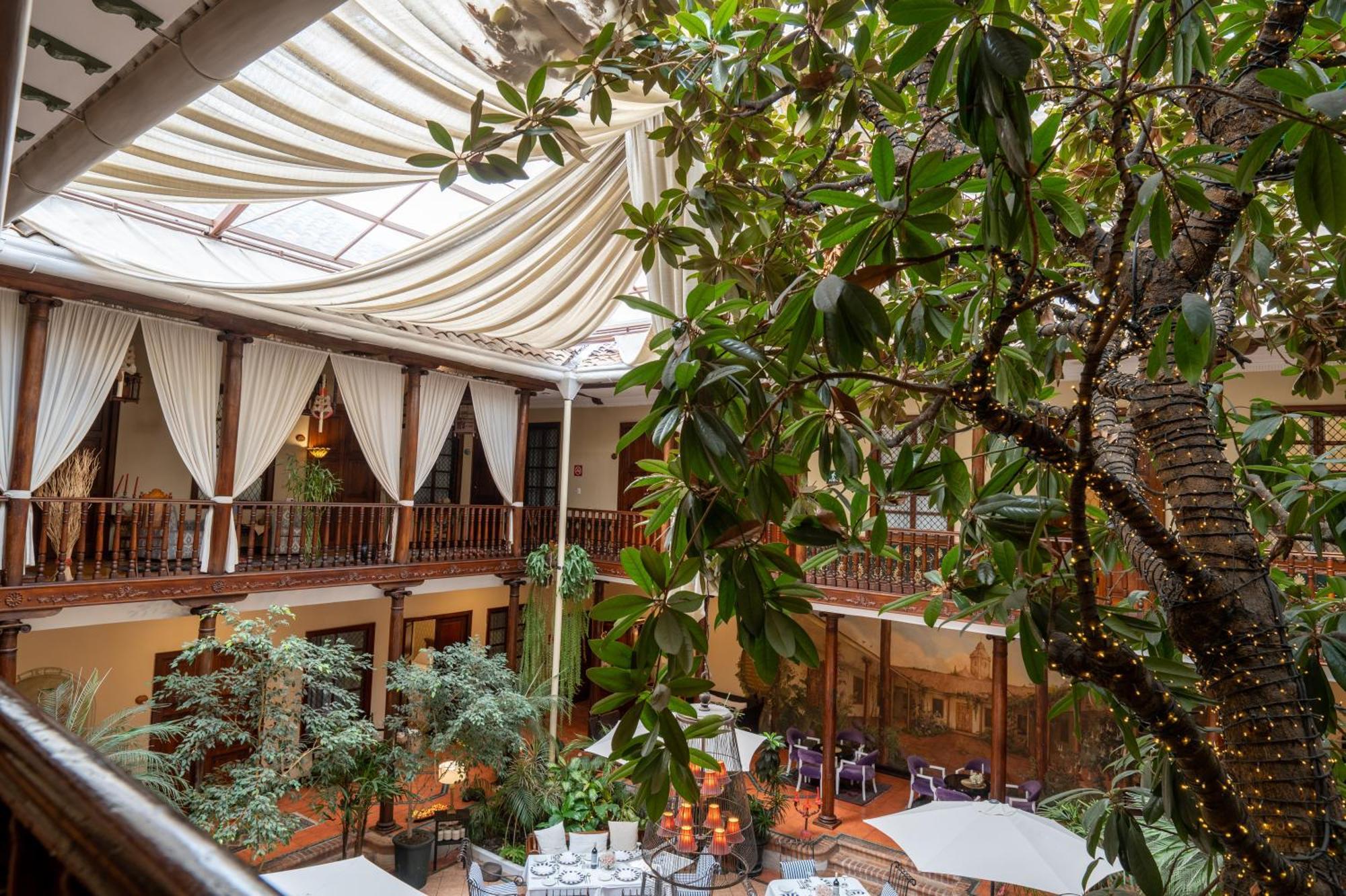 Hotel Boutique Santa Lucia Куенка Екстериор снимка