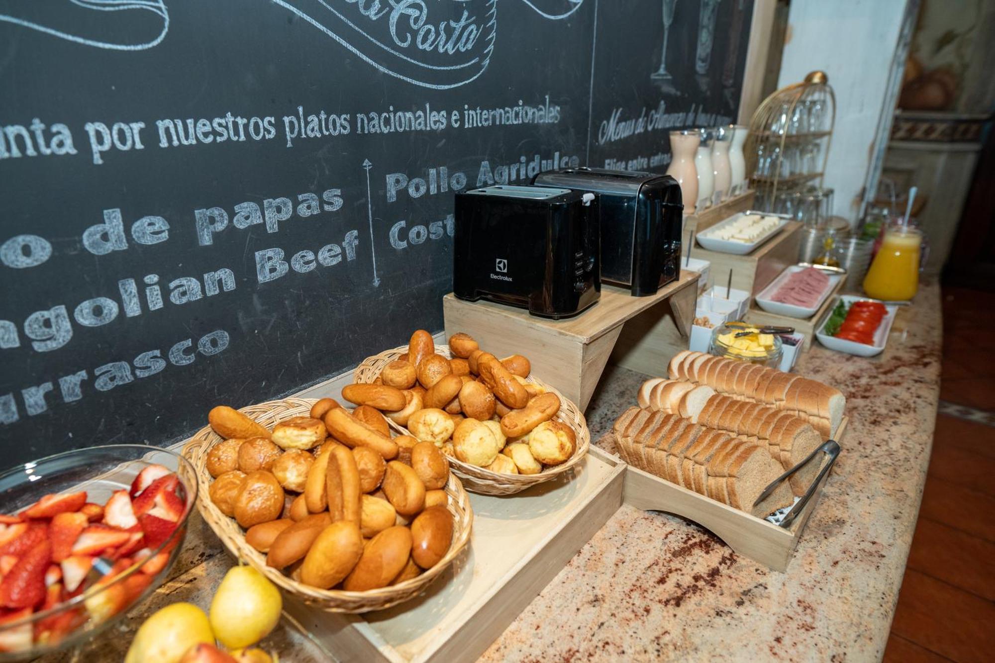 Hotel Boutique Santa Lucia Куенка Екстериор снимка