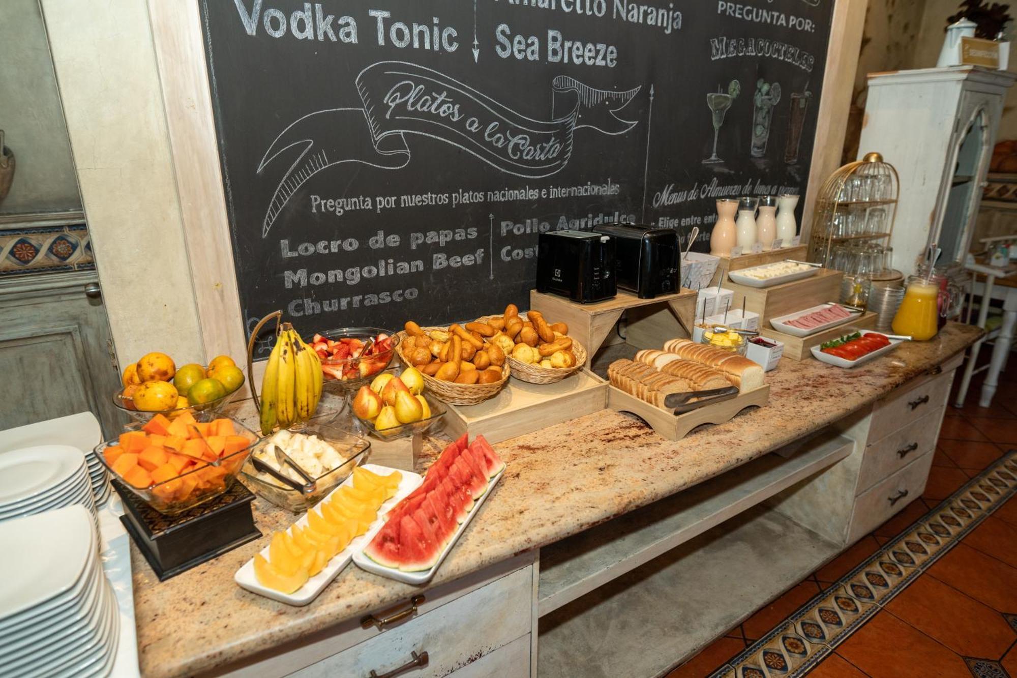 Hotel Boutique Santa Lucia Куенка Екстериор снимка