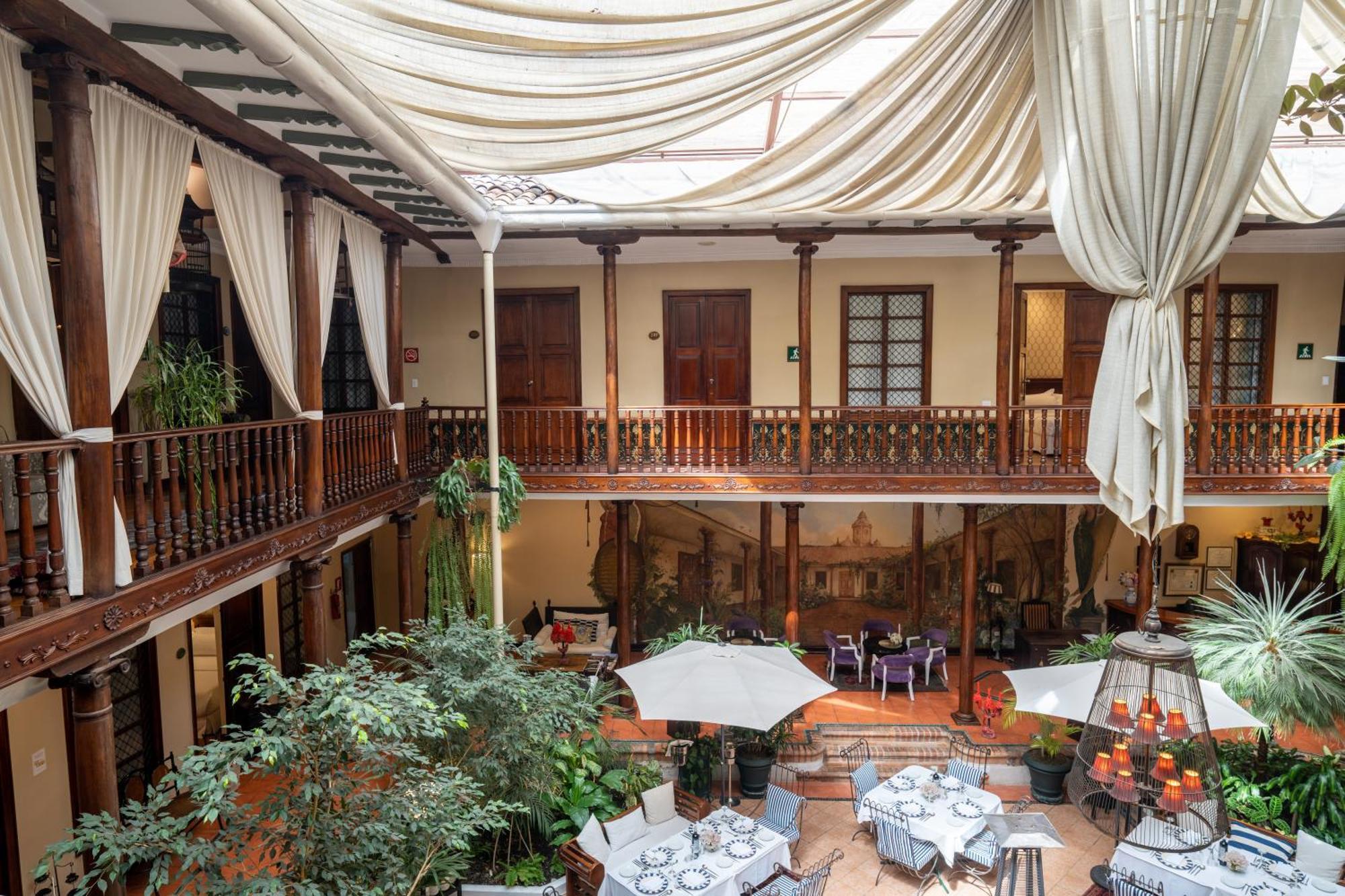 Hotel Boutique Santa Lucia Куенка Екстериор снимка