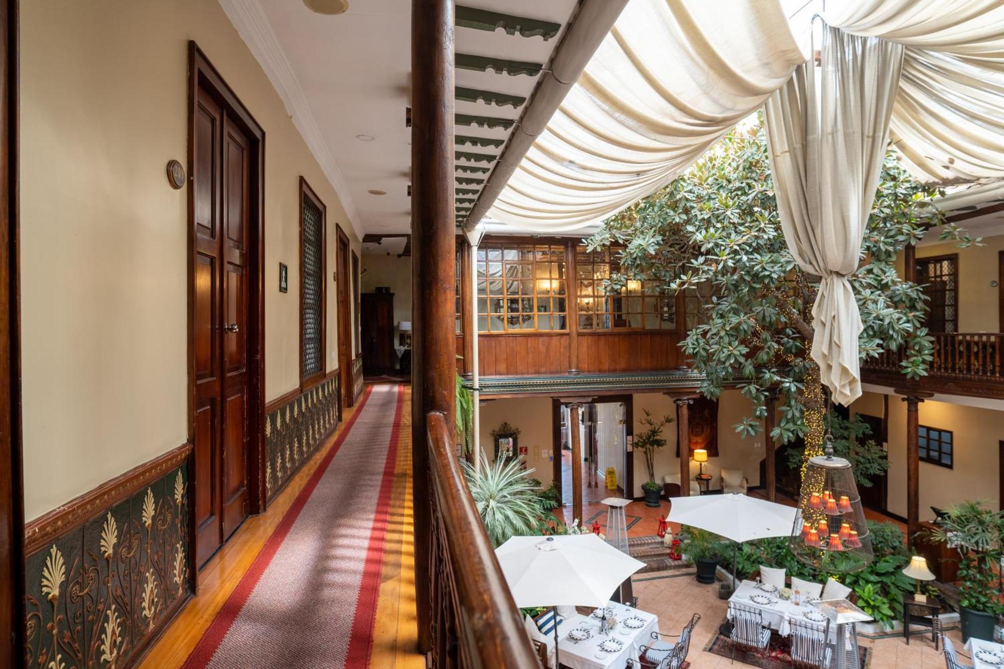 Hotel Boutique Santa Lucia Куенка Екстериор снимка