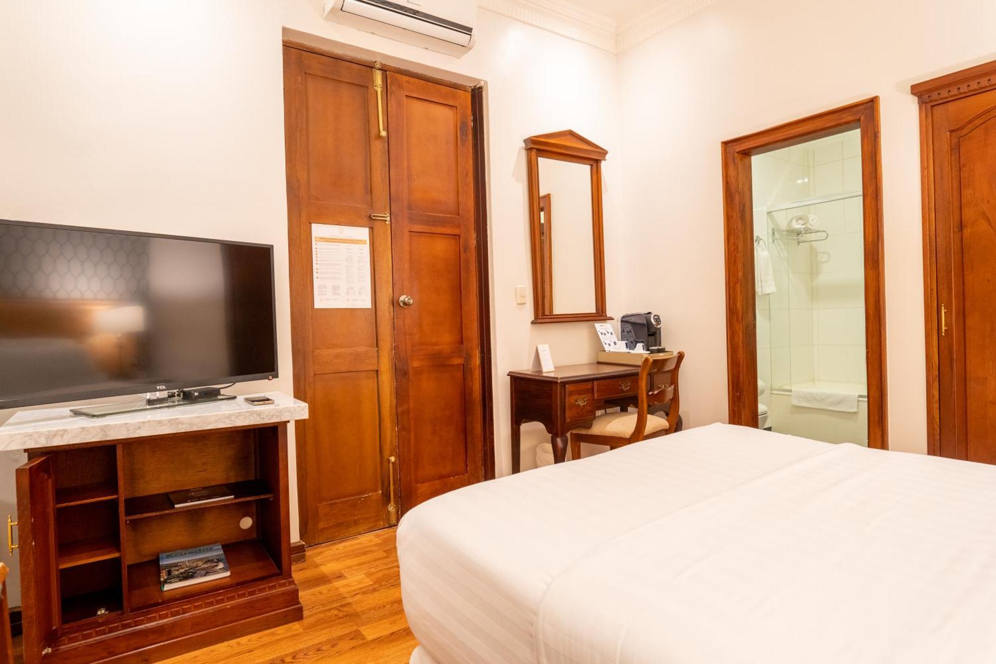 Hotel Boutique Santa Lucia Куенка Екстериор снимка