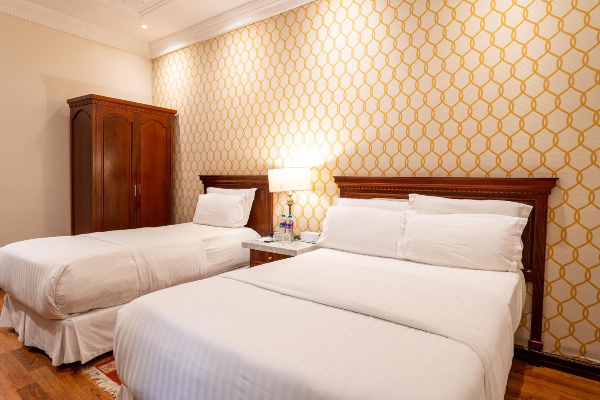 Hotel Boutique Santa Lucia Куенка Екстериор снимка