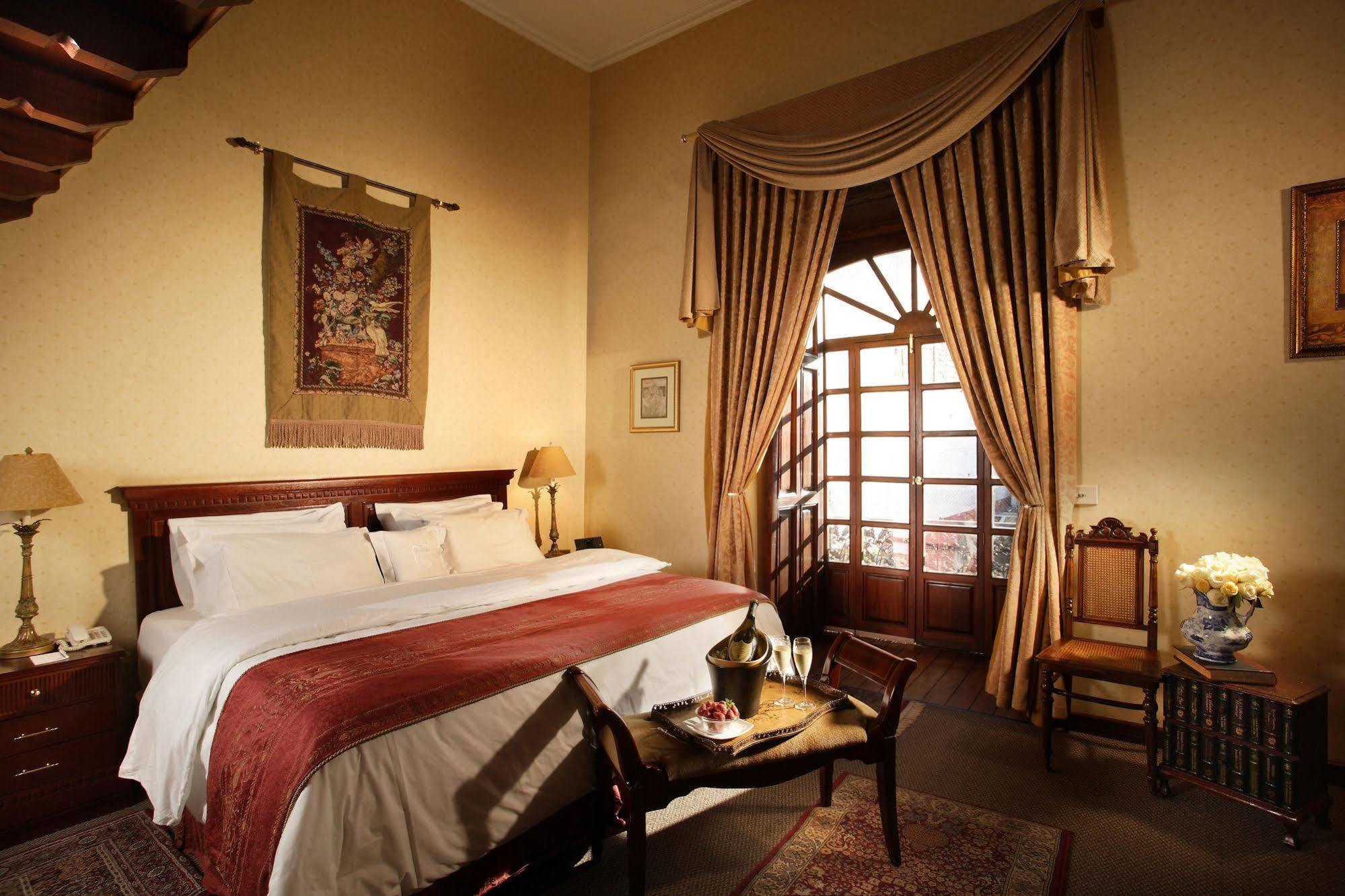 Hotel Boutique Santa Lucia Куенка Екстериор снимка